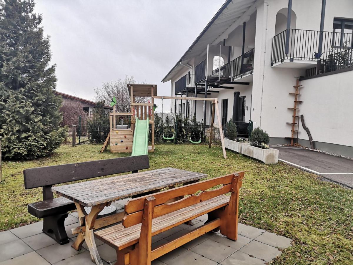 Ferienwohnungen Neukirchen Neukirchen am Teisenberg Εξωτερικό φωτογραφία